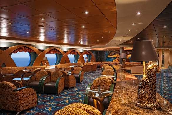 MSC Cruises MSC Orchestra Savannah Bar 2 ©MSC Rights - Ivan Sarfatti.jpg